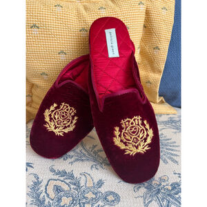 Women's Patricia Green Burgundy Velvet Embroidered Slippers 8-9
